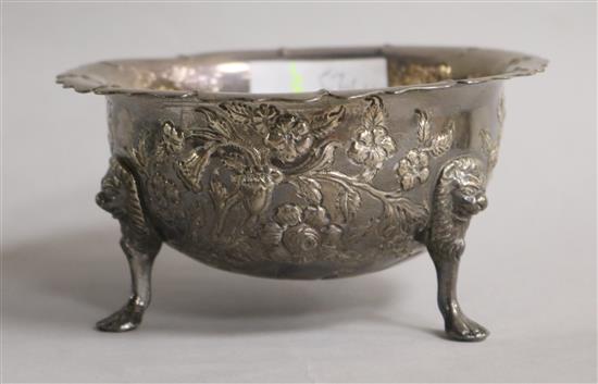 An Irish embossed silver sugar bowl, Weir & Sons, Dublin 1944, 6 oz.